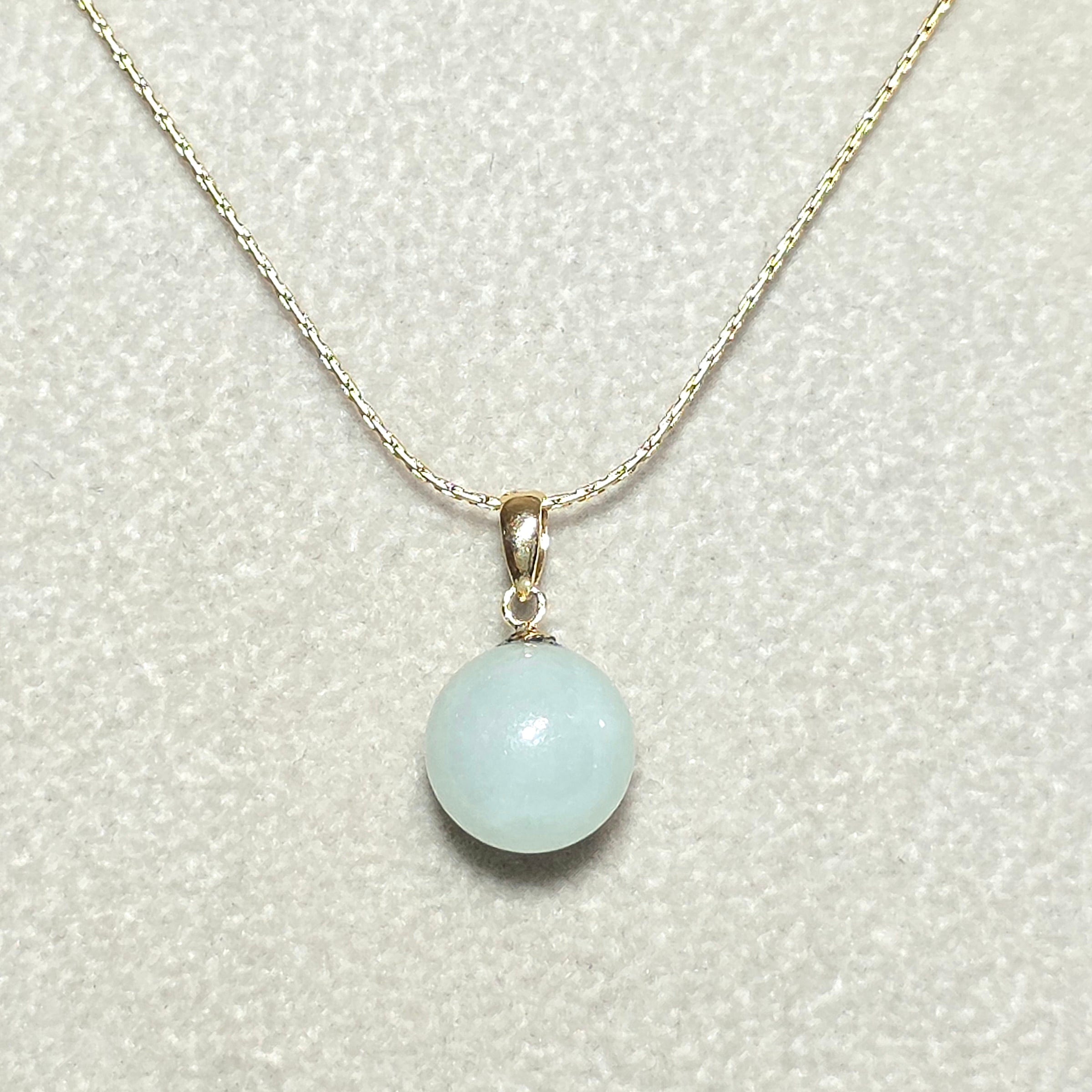 K18 :糸魚川翡翠10㍉玉:ペンダントトップ金具（K18)付き BPT0601