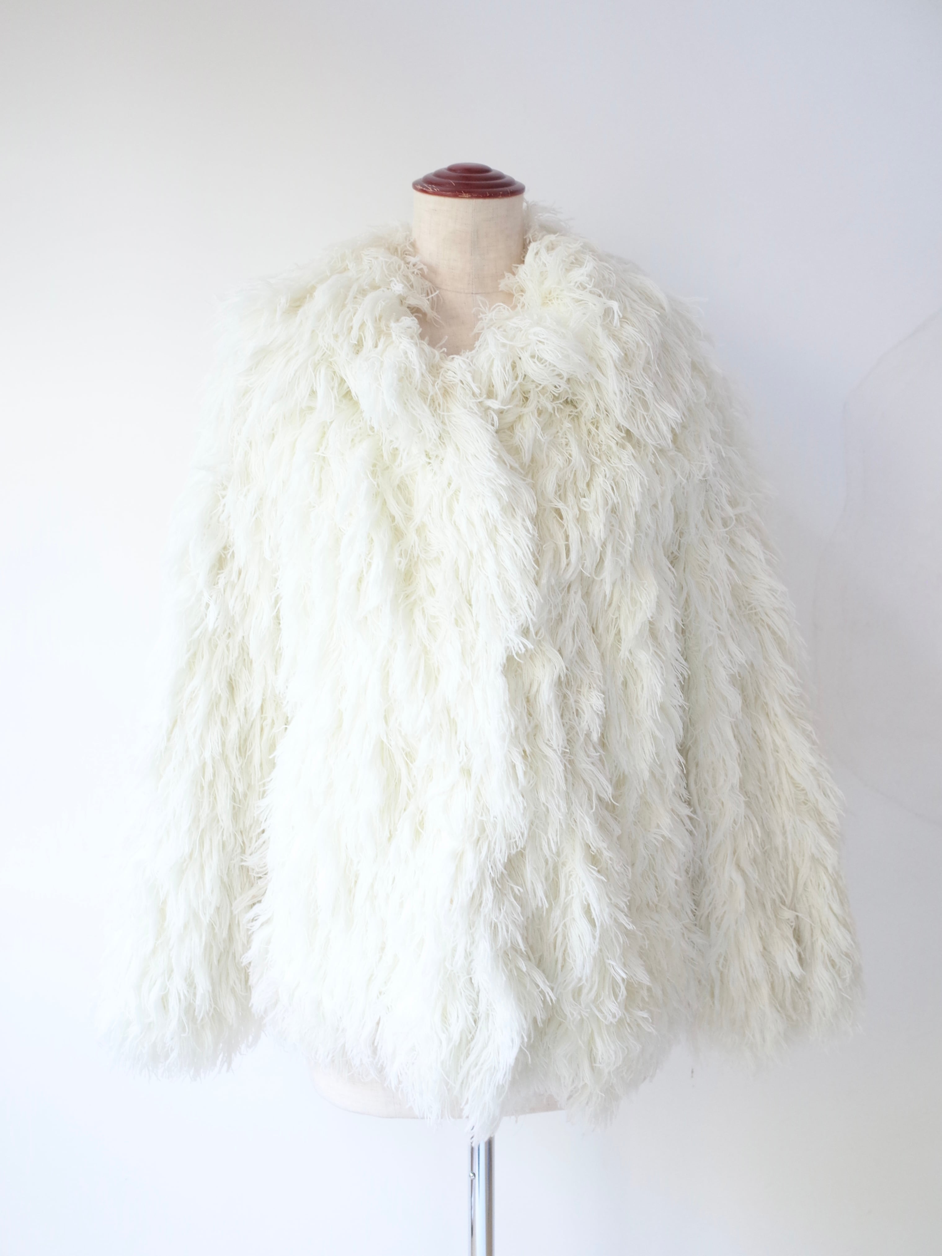 Acrylic shaggy yarn jacket