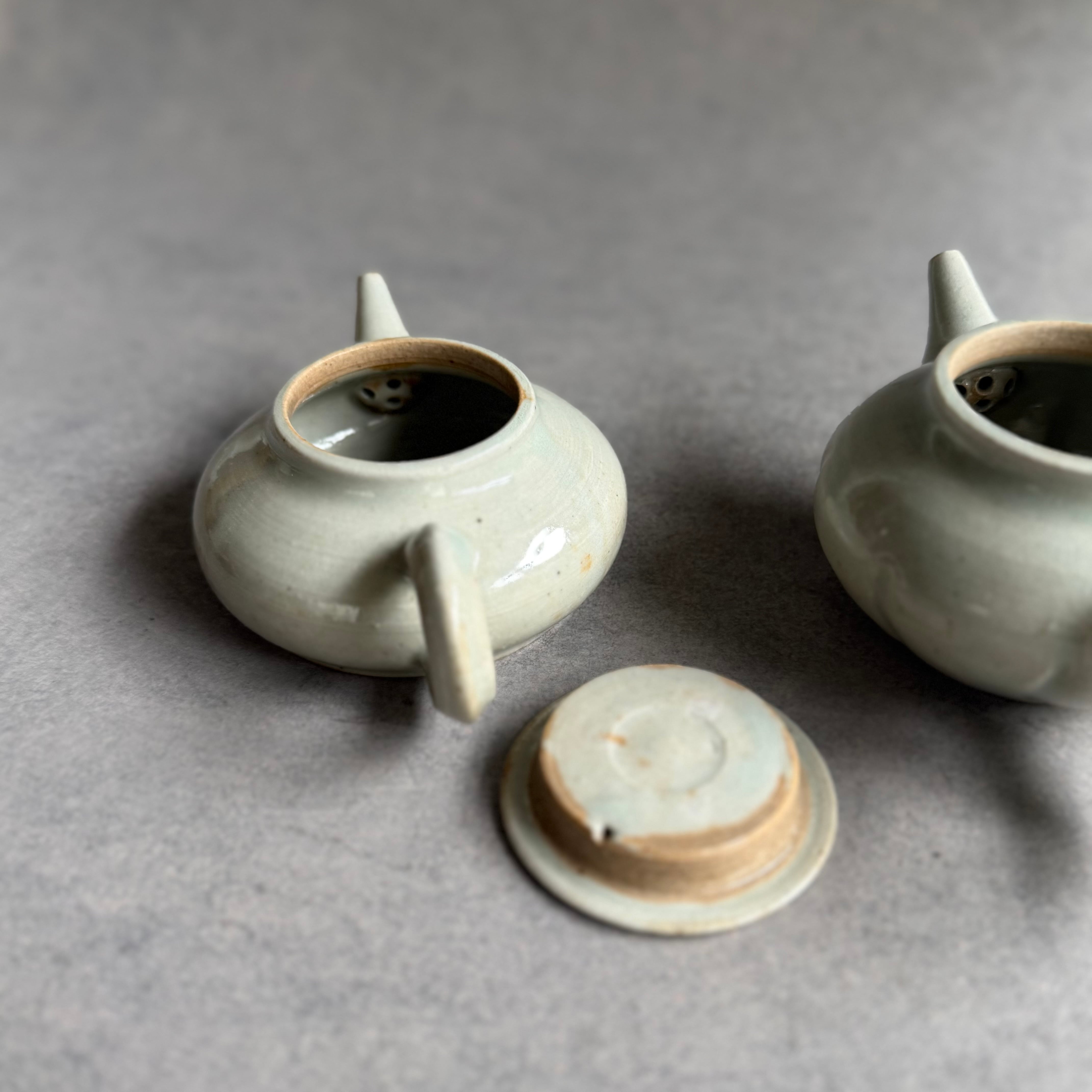 日高伸治 青白磁 茶壺 | gallery 一白
