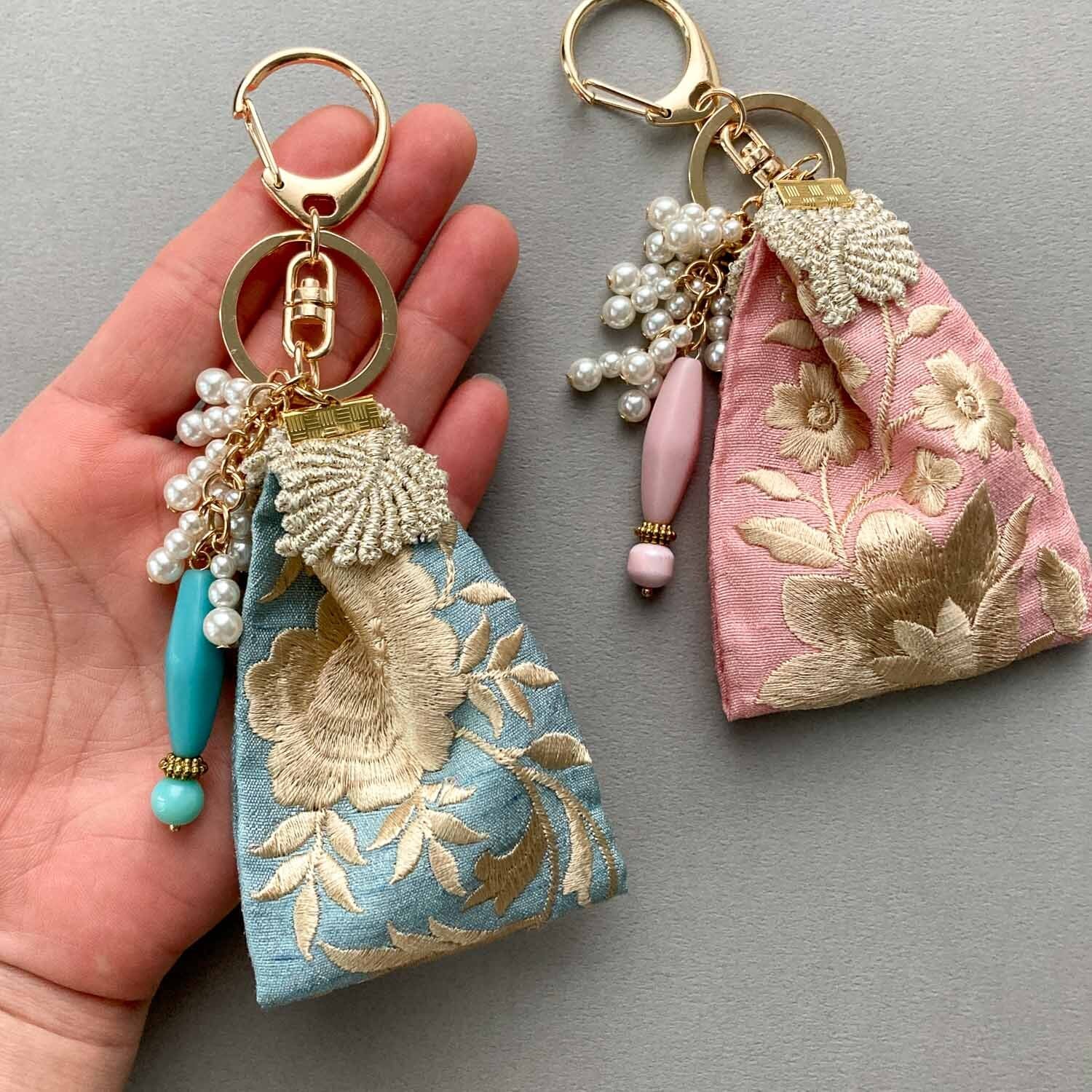 SOLD◆グリーン タッセル レース 糸リボン ハンドメイド バッグチャーム SOLD◇グリーン タッセル レース 糸リボン ハンドメイド バッグチャーム