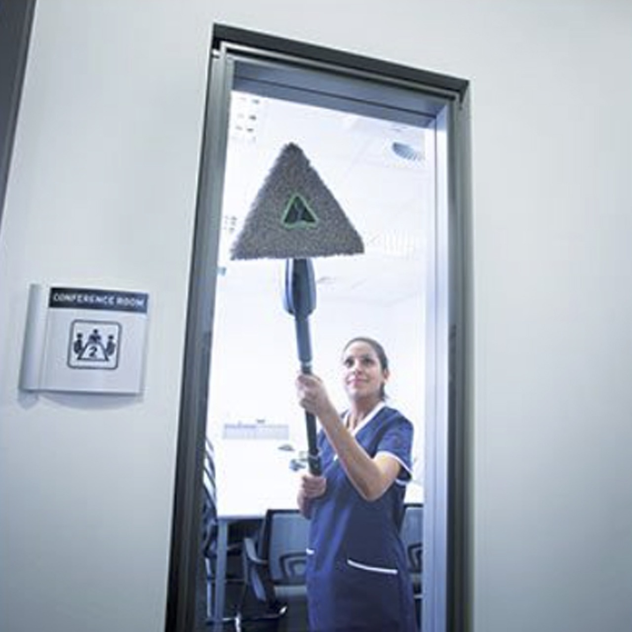 【未経験からでも簡単操作、すぐに使えて確かな成果】スティングレイ インドアクリーニング キット 330 OS