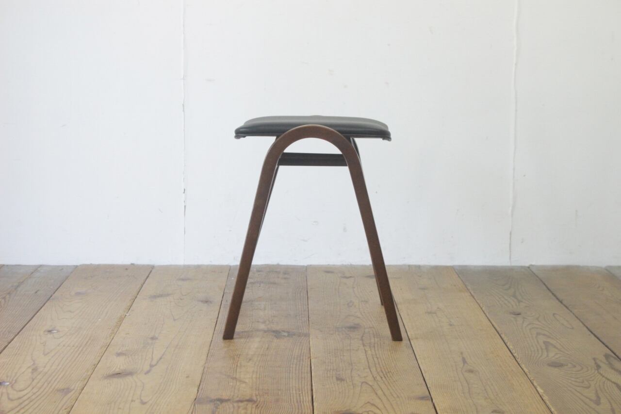 秋田木工 剣持勇 スタッキングスツール No.202 座面張替え済み 黒 A 剣持勇 スタッキングスツール(No.202)｜秋田木工 AKIMOKU｜剣持