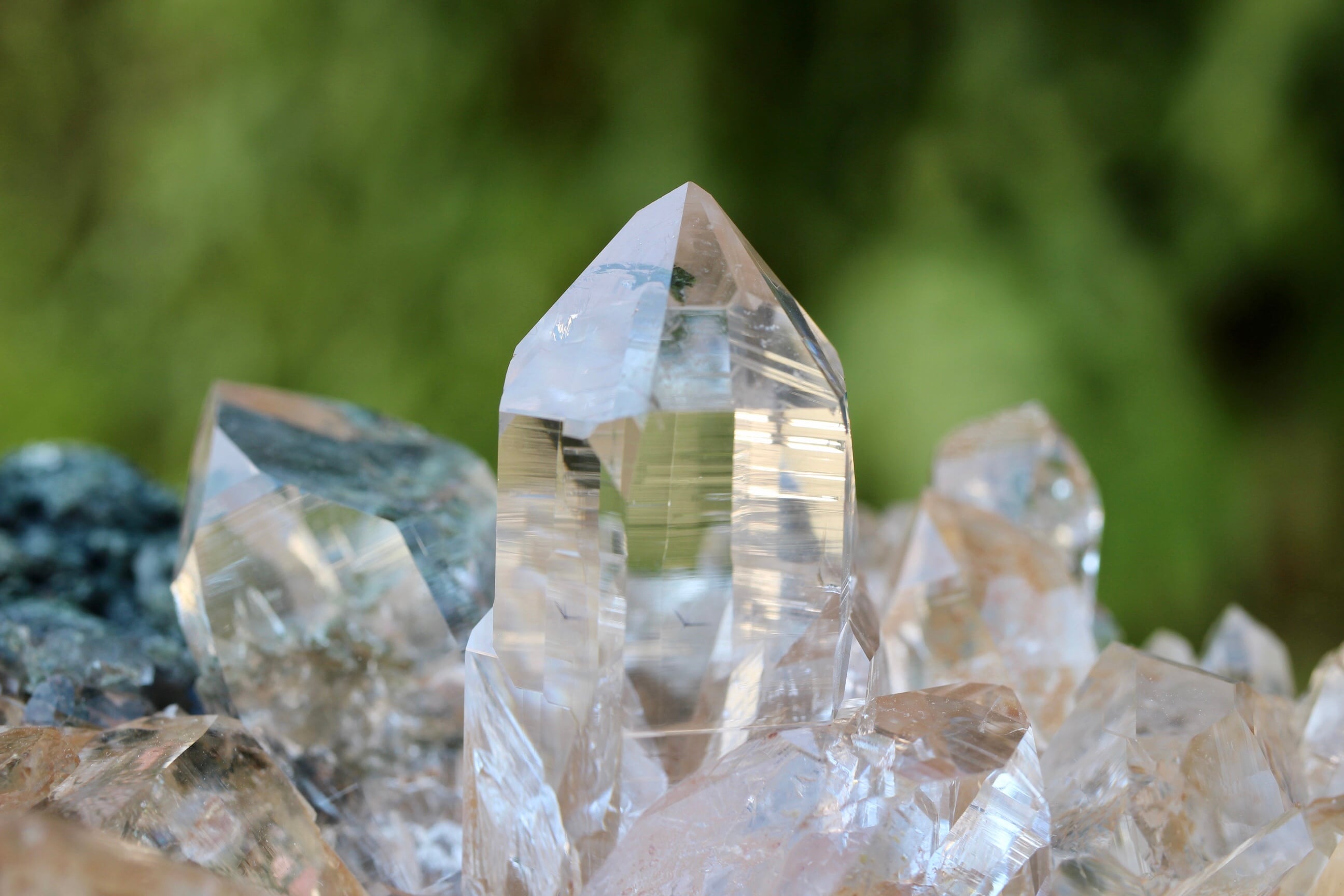 ヒマラヤ水晶 マニハール産 | 石垣島の夜光貝アクセサリーとヒマラヤ