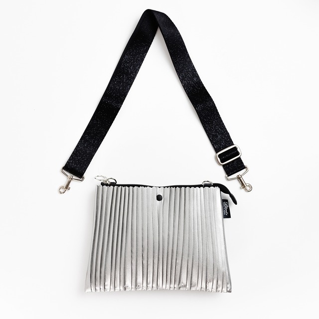 スタイリッシュプリーツシャインショルダーバッグ（ＤＧＯ－９０８）#500シルバー