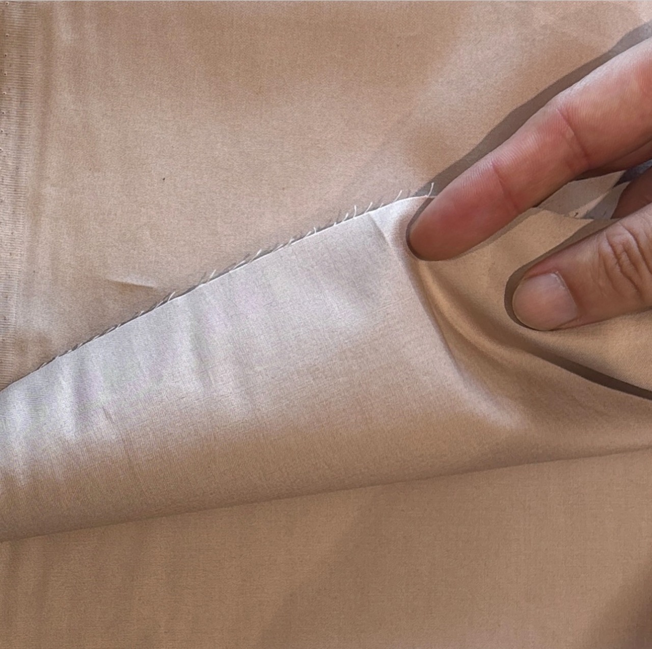 TB355◆2m◆M◆綿100%滑らかシーチング生地◆アイスベージュ系