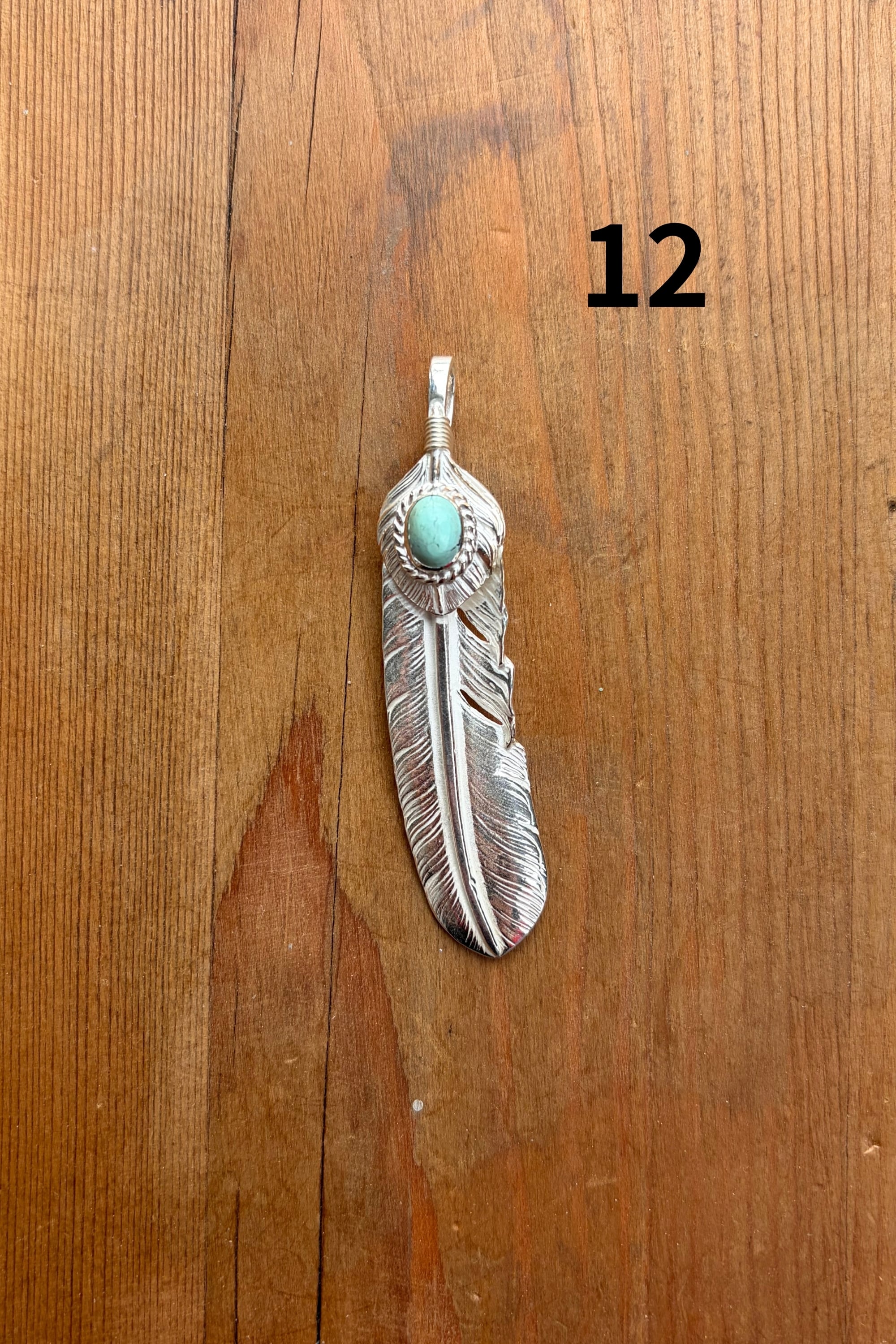 【NEWカラー入荷！】上銀銀縄天然ターコイズ付き特大フェザー（左向き）