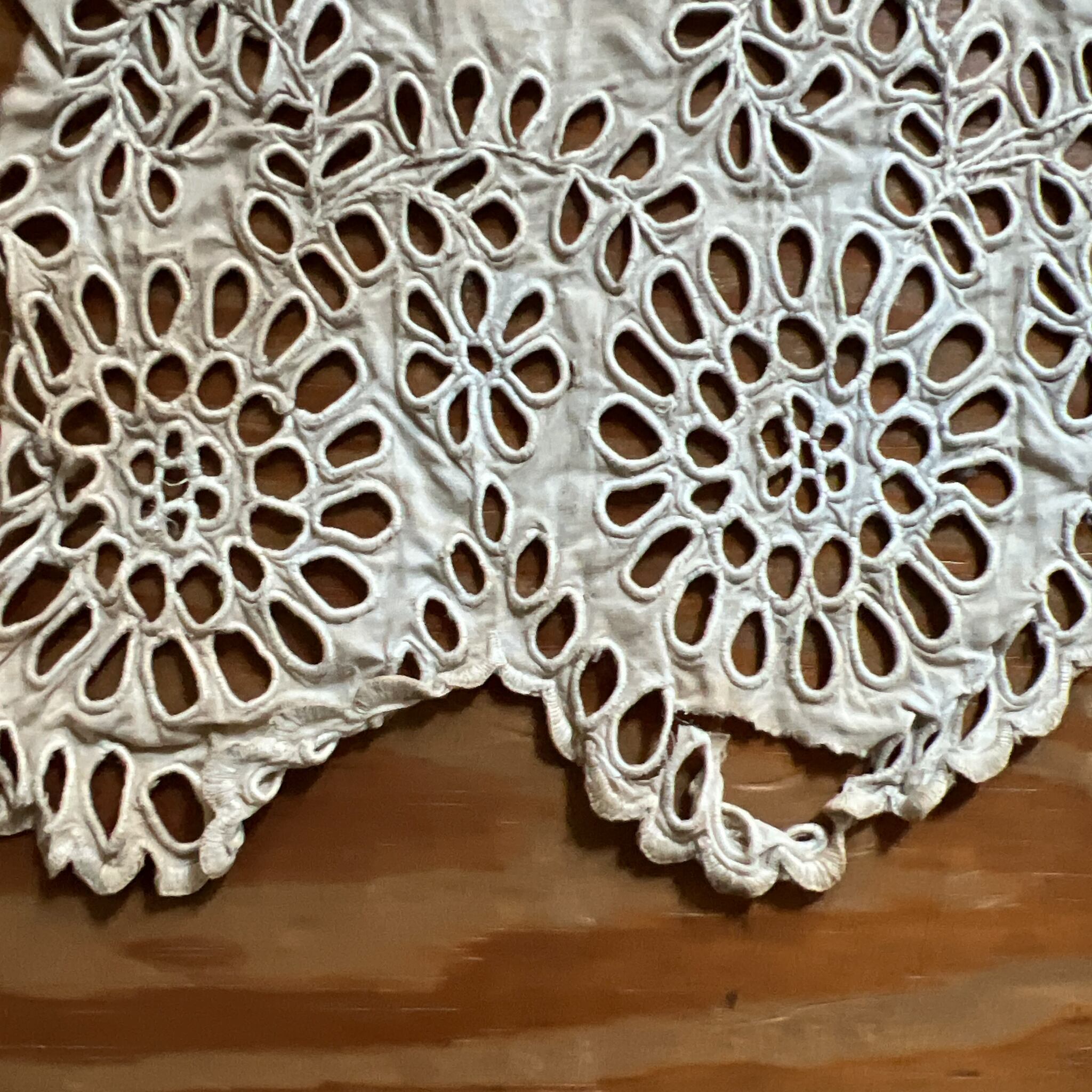 古いレース(B) ハギレ ドイリー フランスアンティーク ヴィンテージ