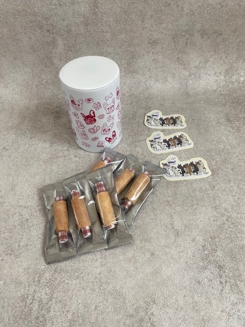 TRUNK19周年フォーチュンクッキー入り缶 +ミニステッカー3枚プレゼント付き