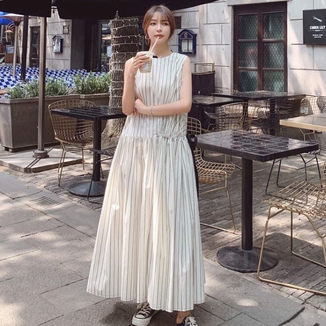 送料無料 ☆ マキシ丈 ノースリーブ ストライプ Aライン ワンピース