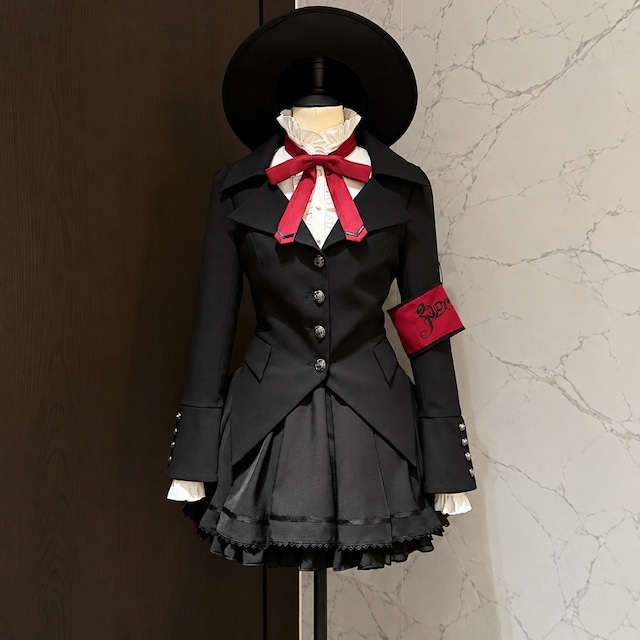 月影の執事服 黒の編み上げアームバンド付きゴスロリセットアップ 腕章付き