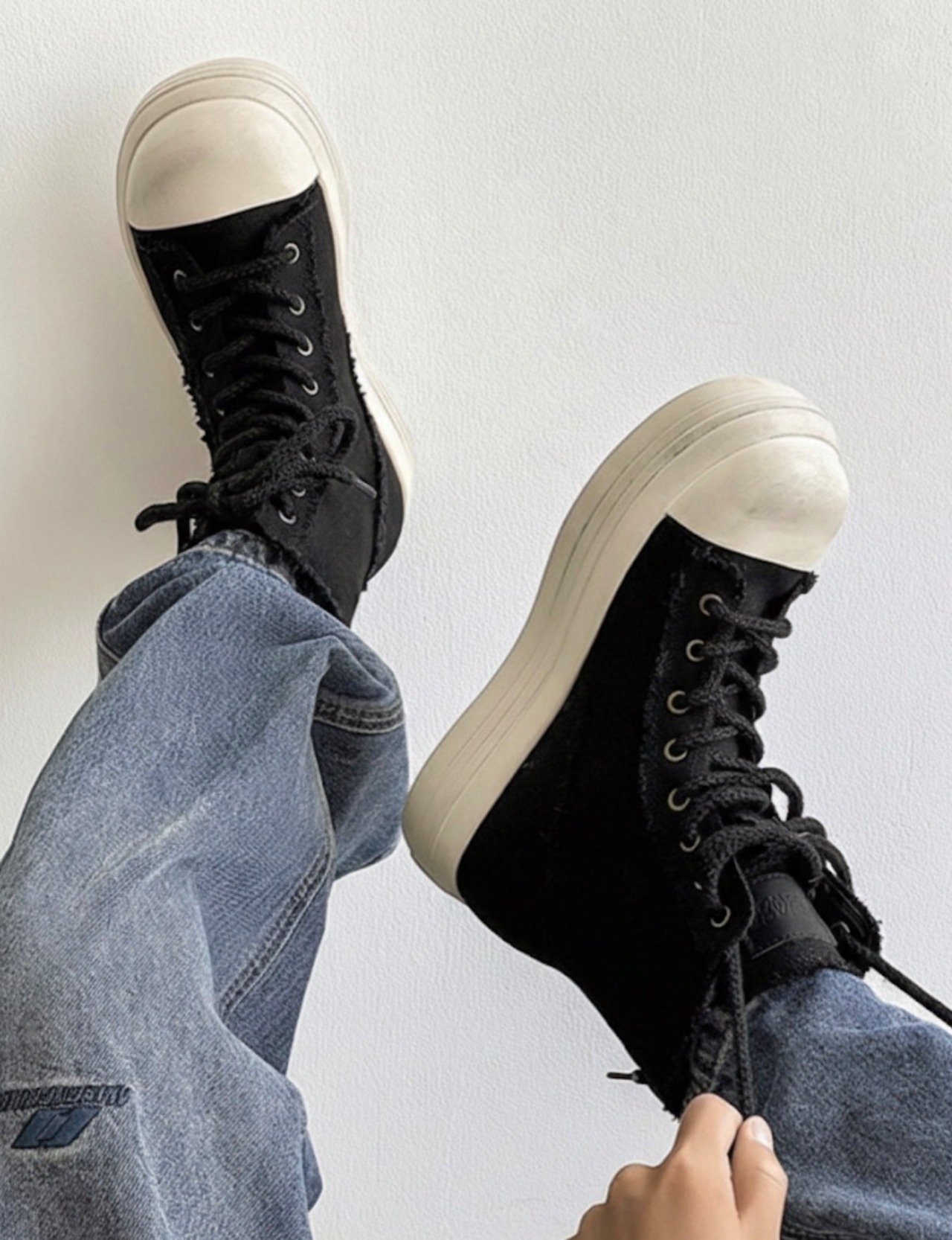 Lunar Drift Sneakers