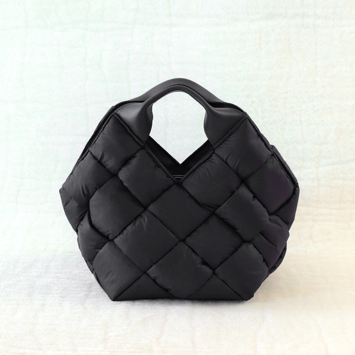 VIOLAd'ORO (ヴィオラドーロ) ナイロンパフメッシュ ハンドバッグ ELMO