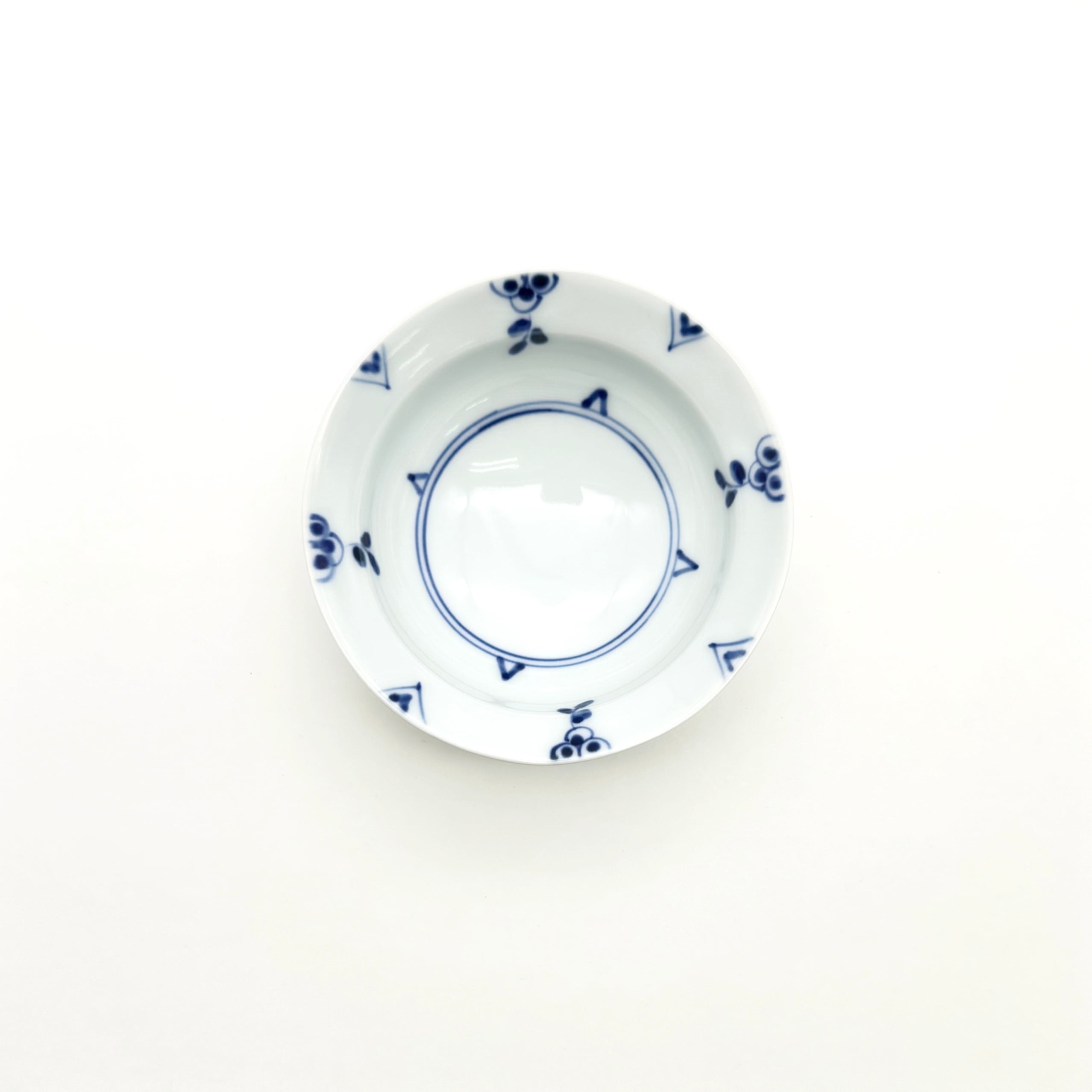 染付剣先小花 リム小鉢 | 24to3［西富陶磁器オンラインストア 有田焼