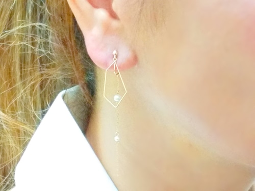 Cute earrings   K10イヤリング(タンスイパール付)　10074【La Terre 表参道】