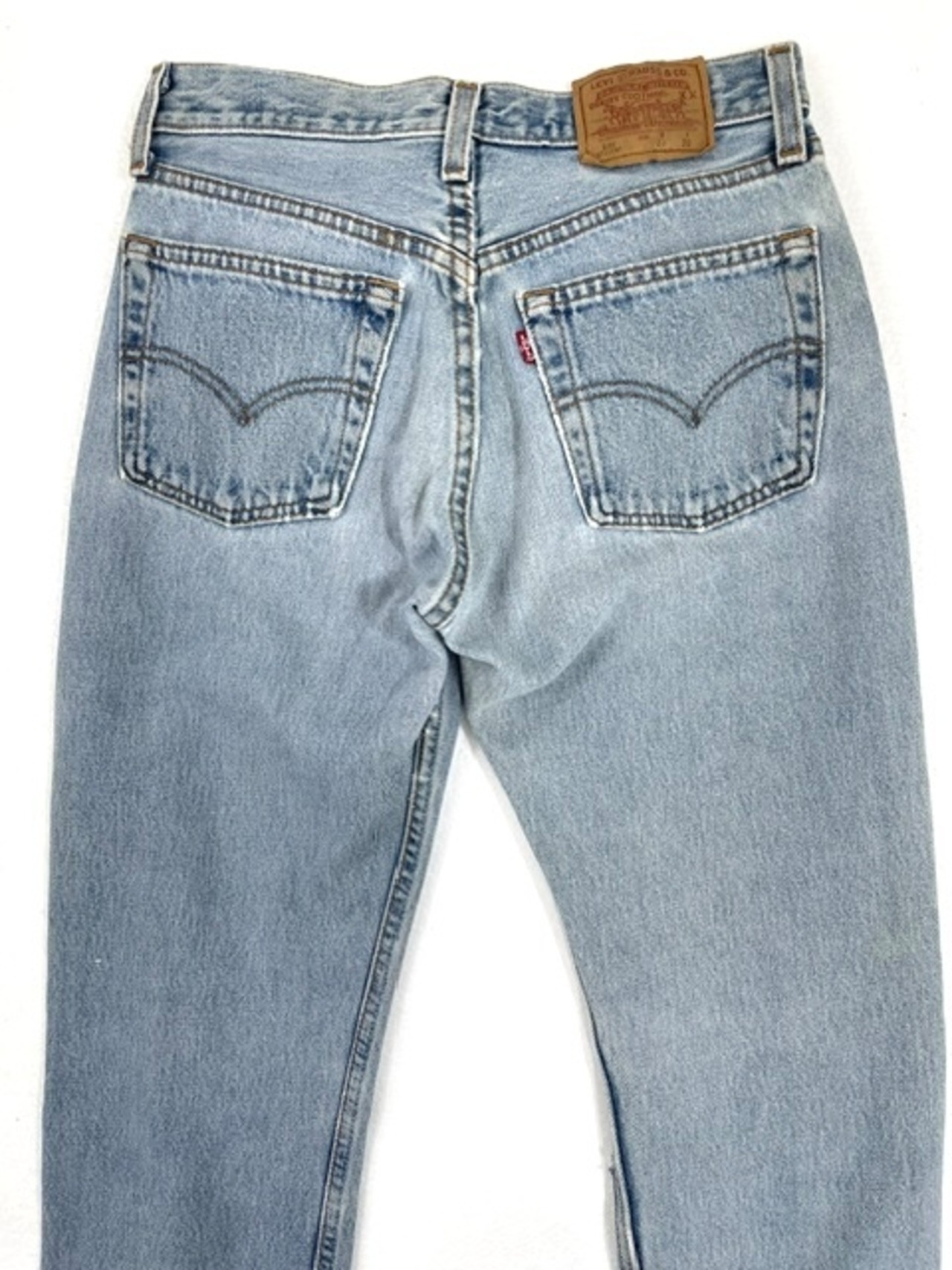 M-202  リーバイス Levis501レギュラー古着 1999年米国製刻印511   W 68cm(ぐるり） 股下 74cm