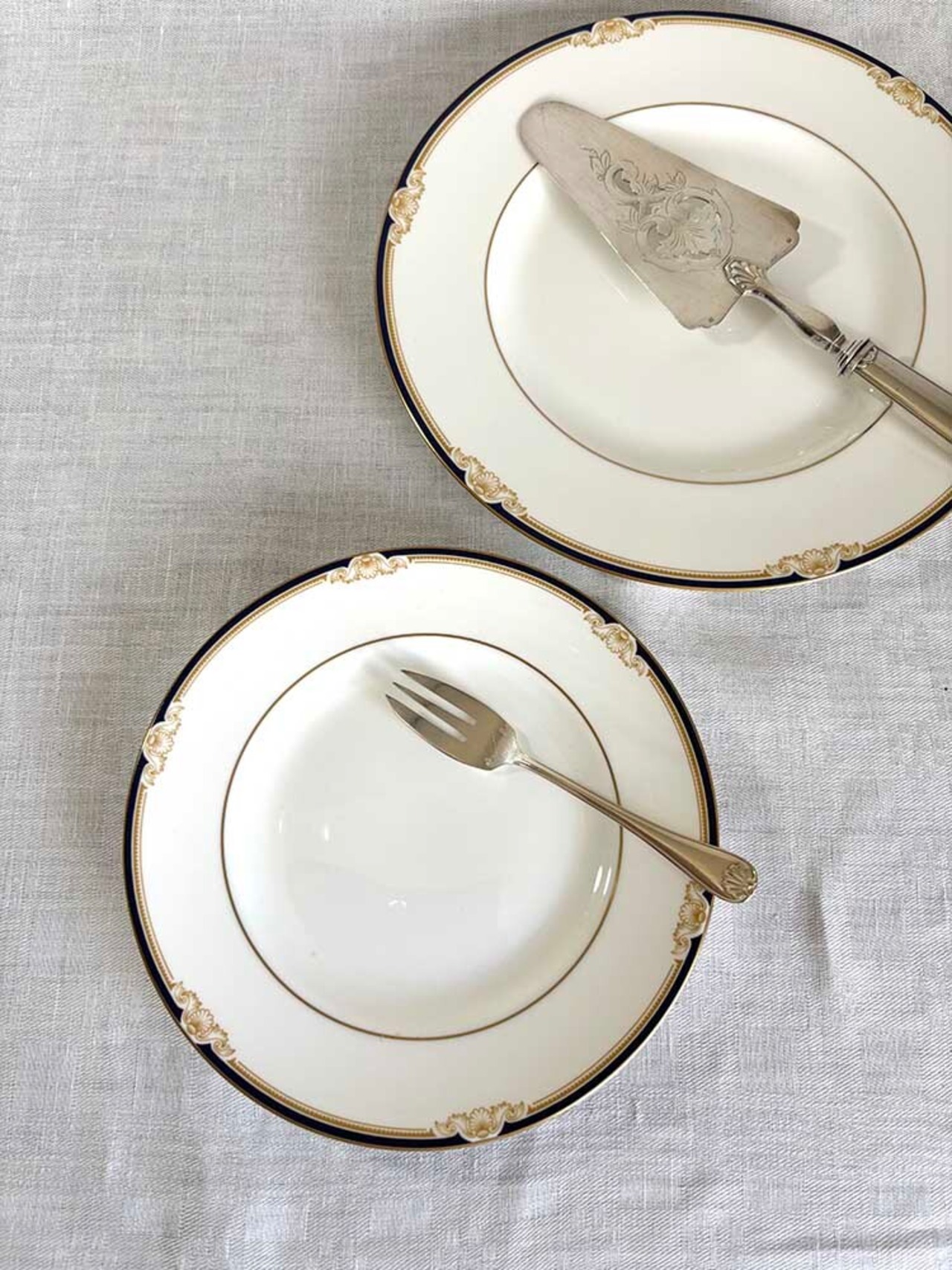 カトラリーセット　フォークとサーバー　フォーク12本　ケーキサーバー1本　シルバープレート　銀細工　12twdt31