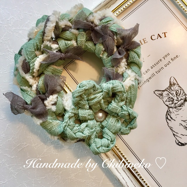 自然風な指編みシュシュ♡(シニョン向き)