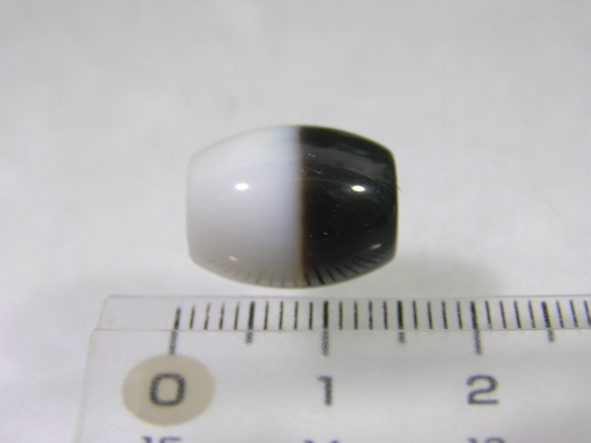 チベット天珠 ・黒白天珠（くろしろてんじゅ）運気好転 瑪瑙 魔除け