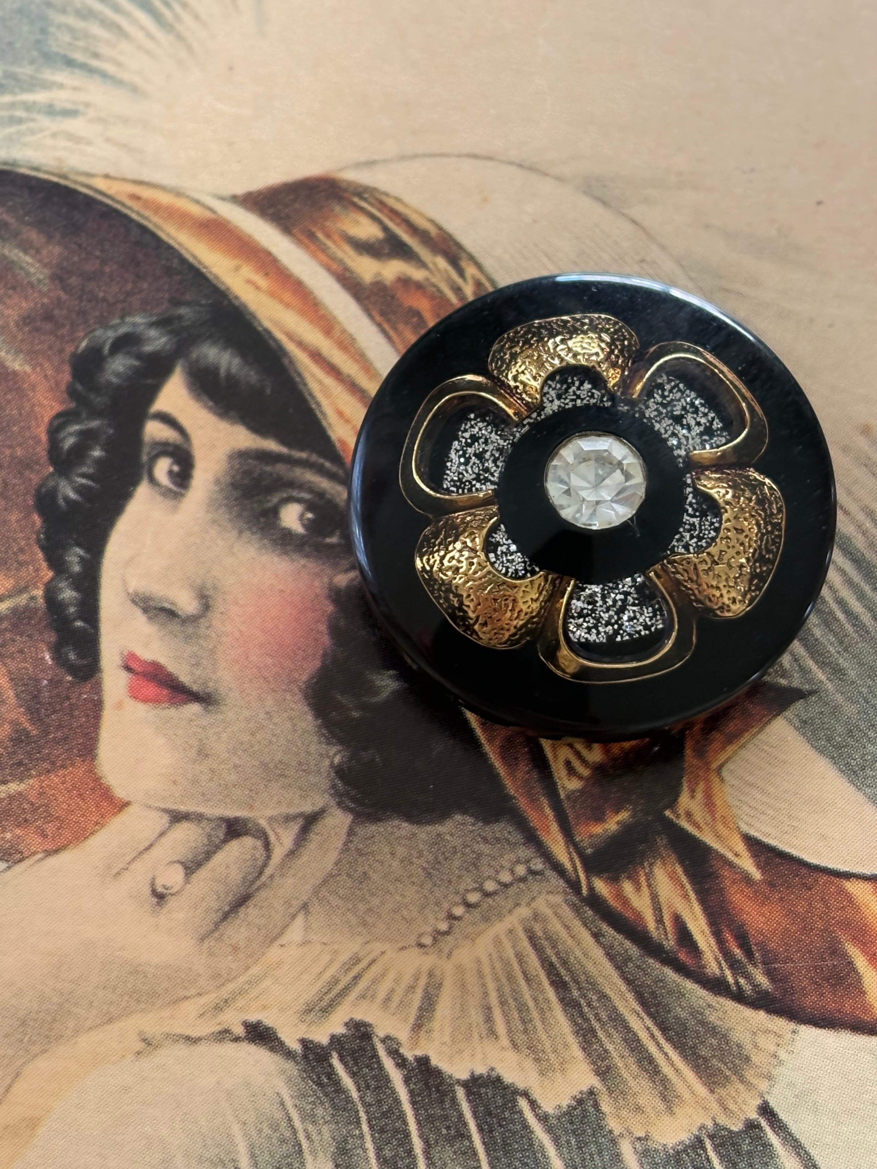 26mm Japanese ヴィンテージボタン ブラック×シルバー×ゴールド フラワー グリッター 昭和レトロ アクセサリーパーツ 装飾材 カルトナージュ