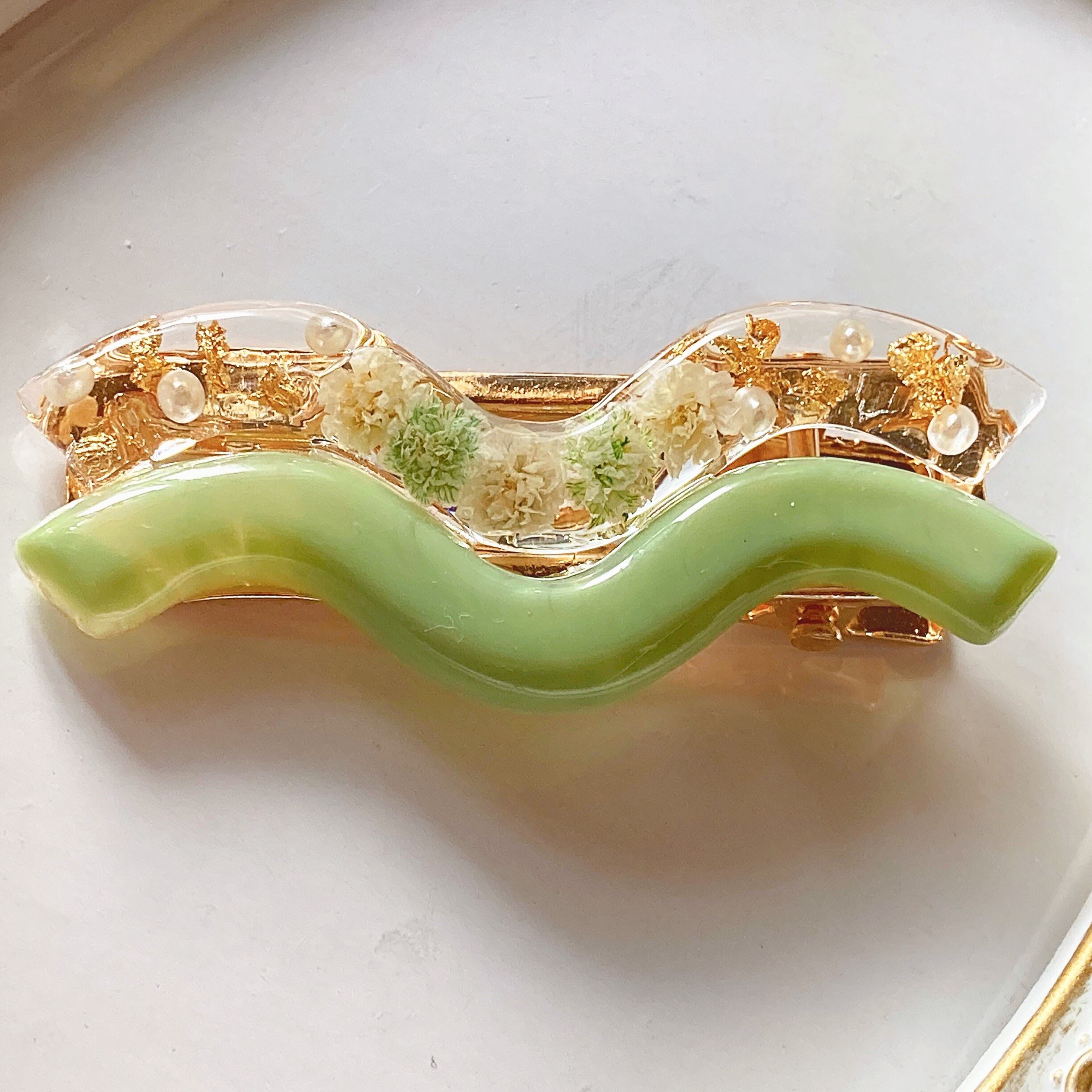 1471】レジン マトリカリア ヘアクリップ ハンドメイド 同一