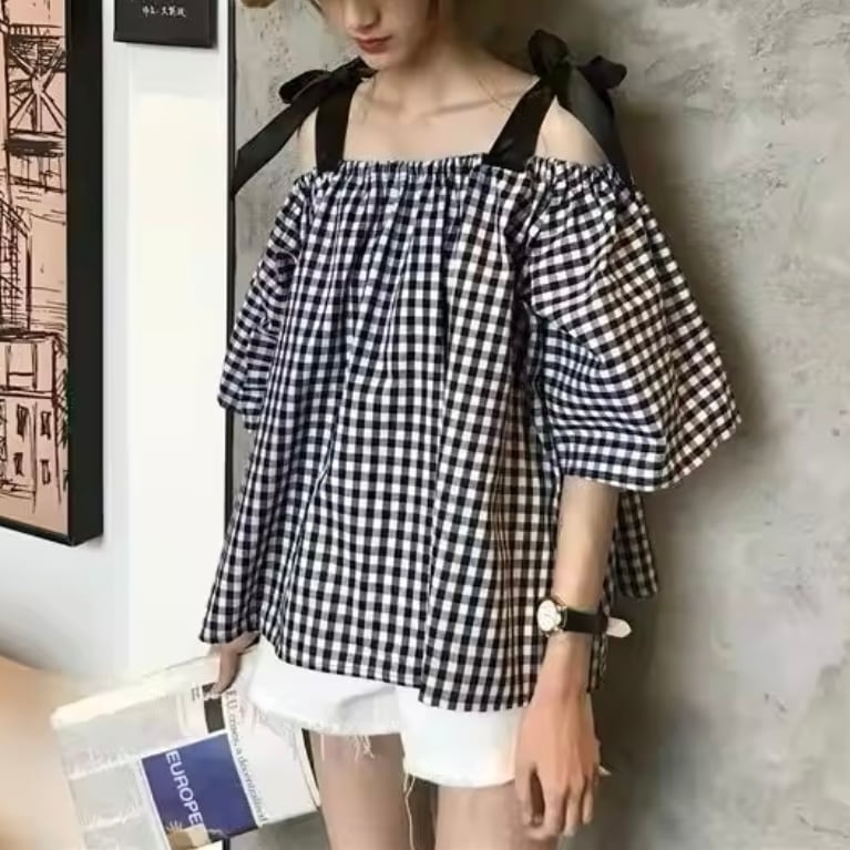ギンガムチェックオフショルブラウス