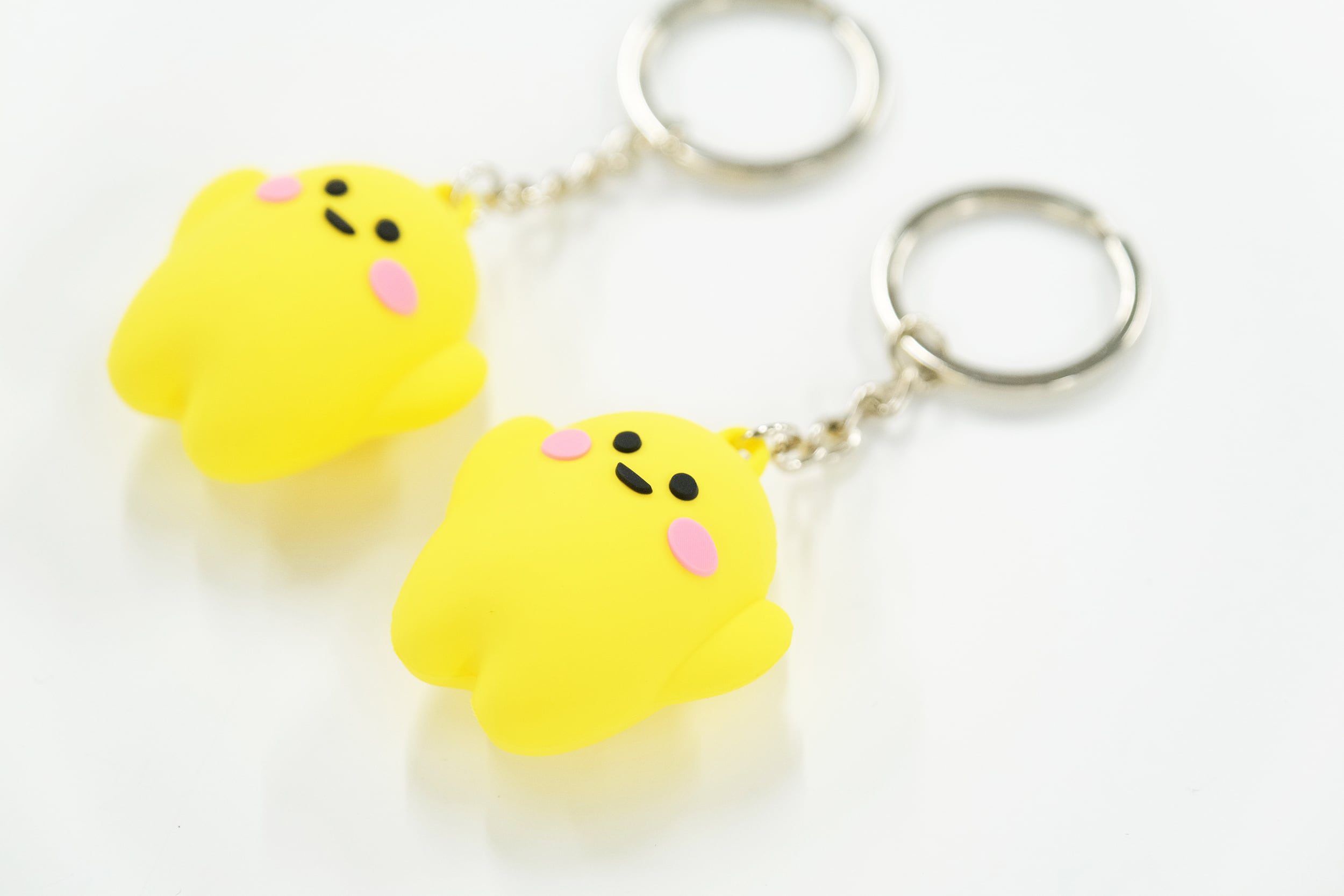 大阪万博ドイツ館マスコット】サーキュラー キーホルダー 黄色 | 78degrees