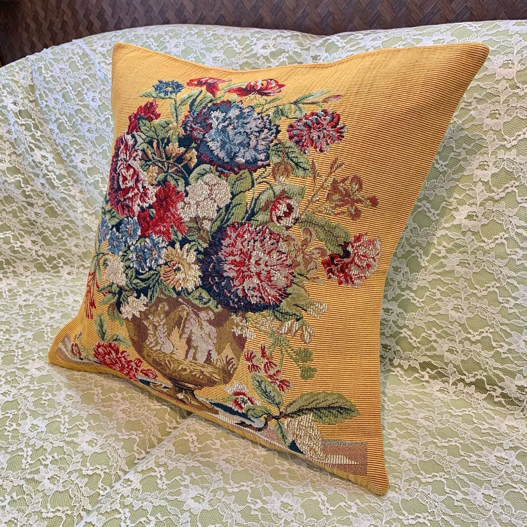 Jules Pansu Medieval 動物と花の刺繍クッションカバー JULES PANSU(ジュール・パンス) ジャカード織クッションカバー