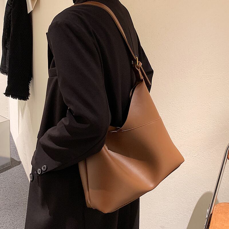 スタンダードショルダーバッグオータムウィンター レトロ 秋物 冬物 トートバッグ Tiancai_Wing_Bag31363258441