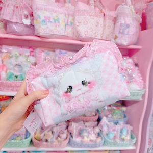 【D8】78-42フリルBOXポーチ