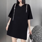Zip-up off-shoulder T-shirt (ME483)