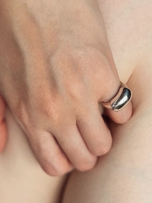 float pinky ring