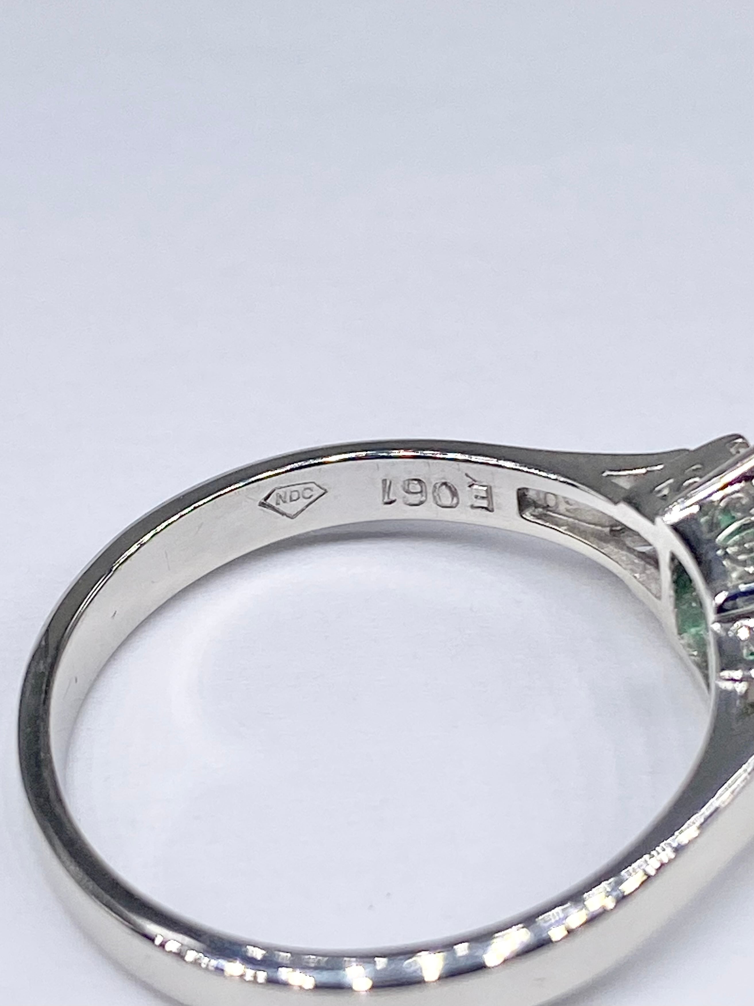 エメラルド 0.61ct / ダイヤモンド 計0.20ct Pt900 リング