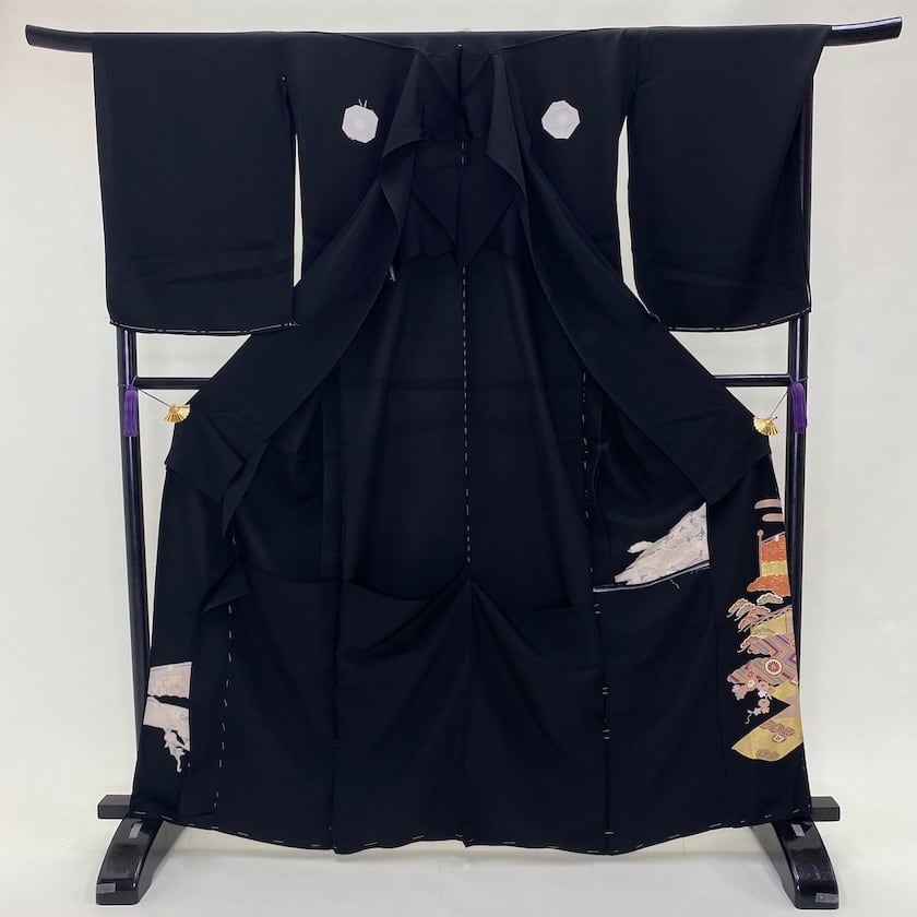 リサイクル着物 リメイク 黒留袖 絵羽 えば 生地 材料 正絹 素材 G181