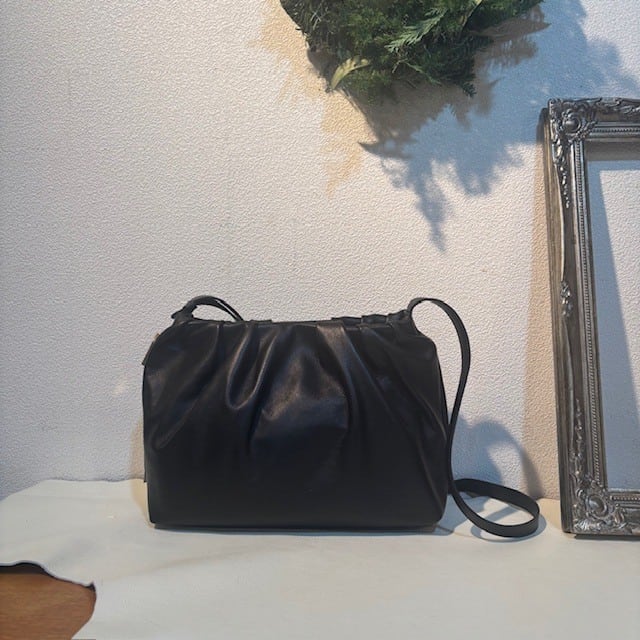 BARDOT ROSE 再入荷！ドレープショルダー