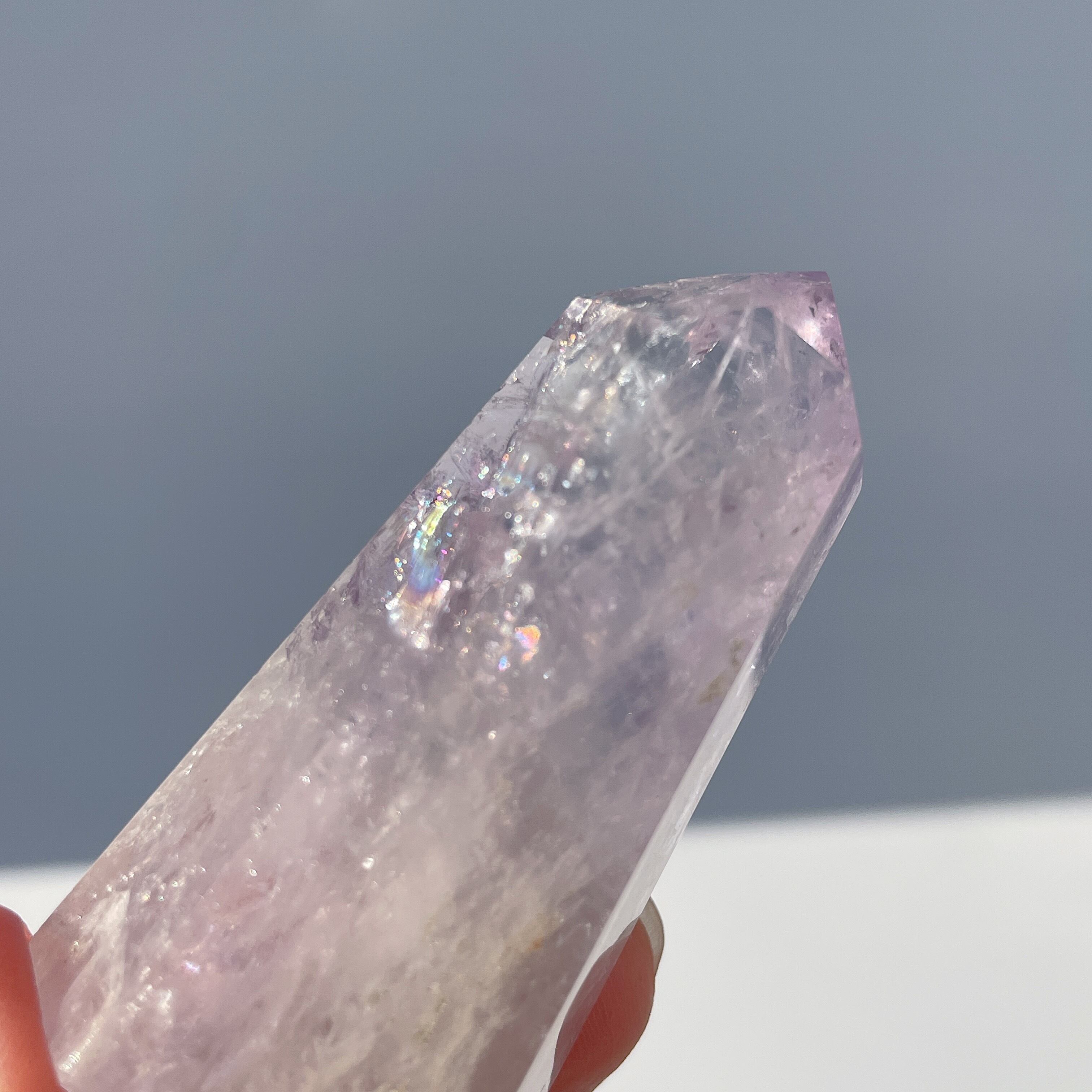 ラベンダーアメジスト タワー14◇ Lavender Amethyst ◇天然石・鉱物