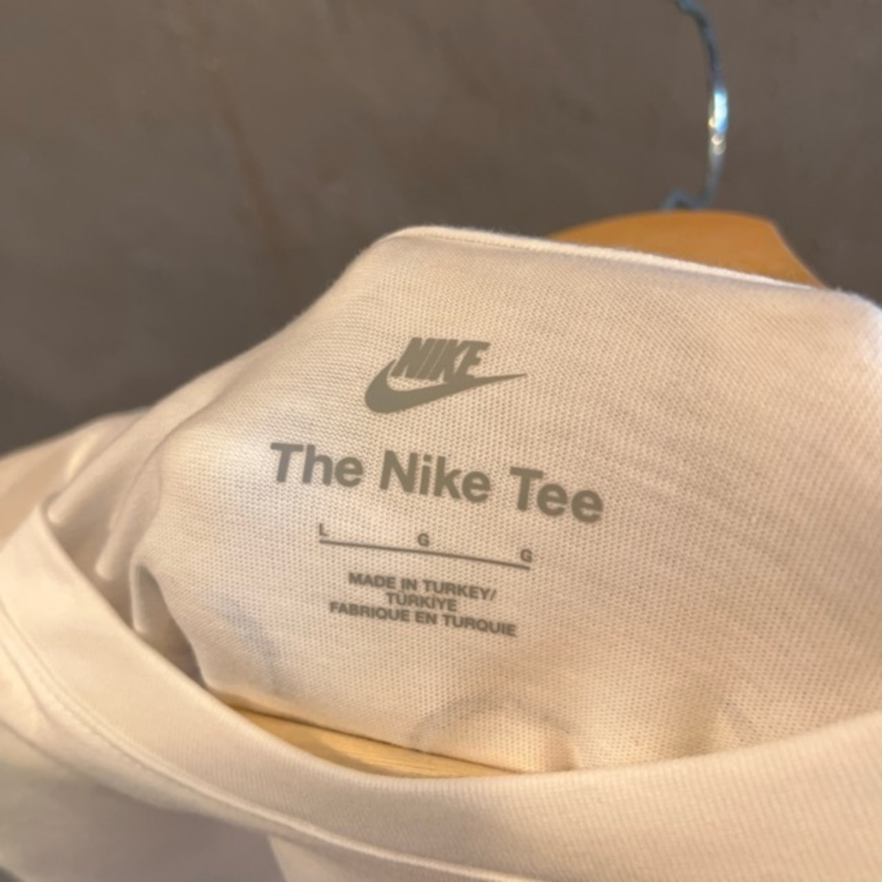 【新品】NIKE ホワイト ロゴ＆キャラクター グラフィック Tシャツ