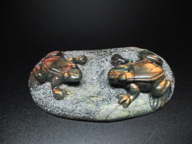 【送料無料】【高品質】ラブラドライト2匹カエル　no.3