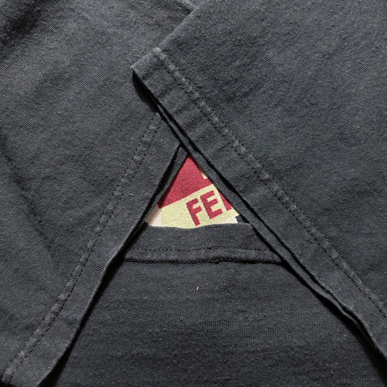 vintage 2005’s FRANZ FERDINAND music tour tee “You Could Have It So Much Better”