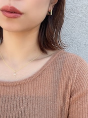 クリスタルクロスネックレス