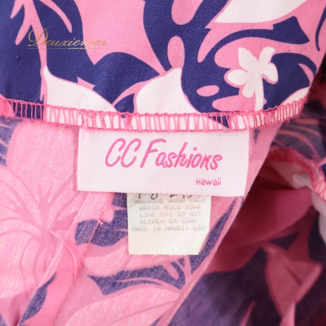 フラダンス 衣装 ワンピース ドレス ピンク系 CC Fashions ハワイ製 ハイビスカス柄 モンステラ柄 プルメリア柄 ハワイアンプリント アロハ フラ ダンス レッスン 練習 フリル袖 かわいい おしゃれ 上品 華やか 鮮やか パープル系 ホワイト系 ピンク 紫 白 女性用 カラフル 楽しい フェスティバル パーティー プリント柄 豪華 エレガント 可愛い系