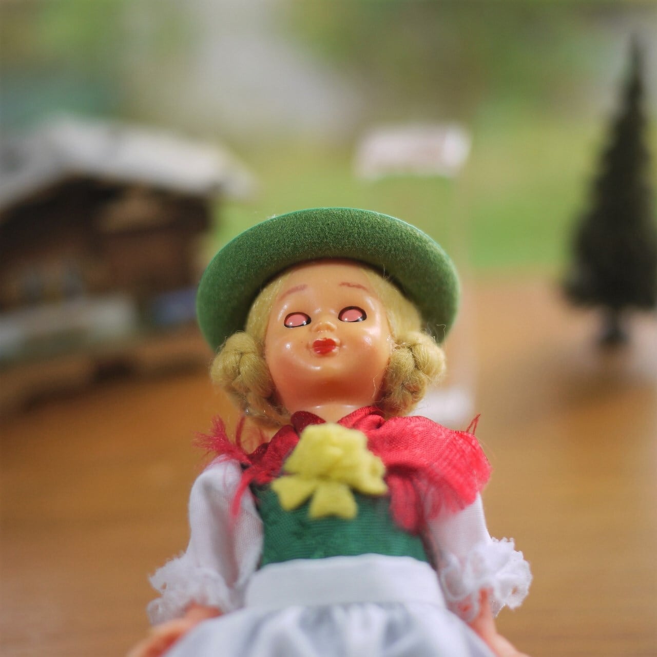 アンティーク　インド　緑の伝統衣装の人形 371b9b6072c4aa4b921393aee0ac87