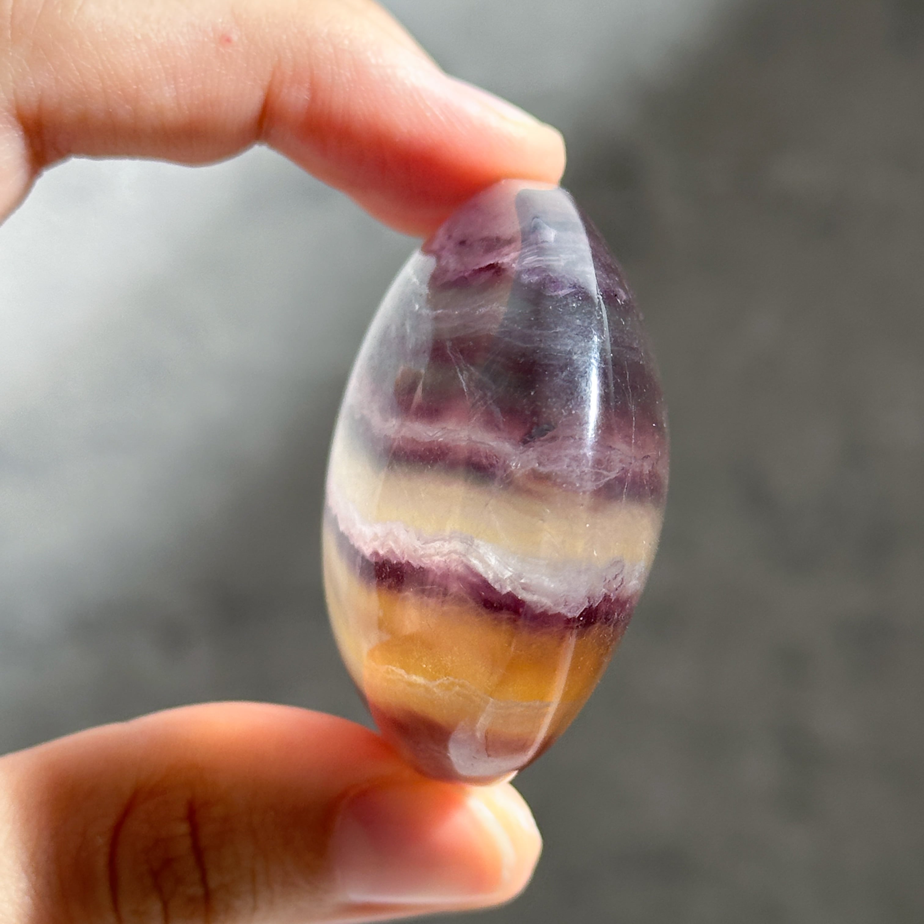 レインボーフローライト パームストーン02◇ Rainbow Fluorite