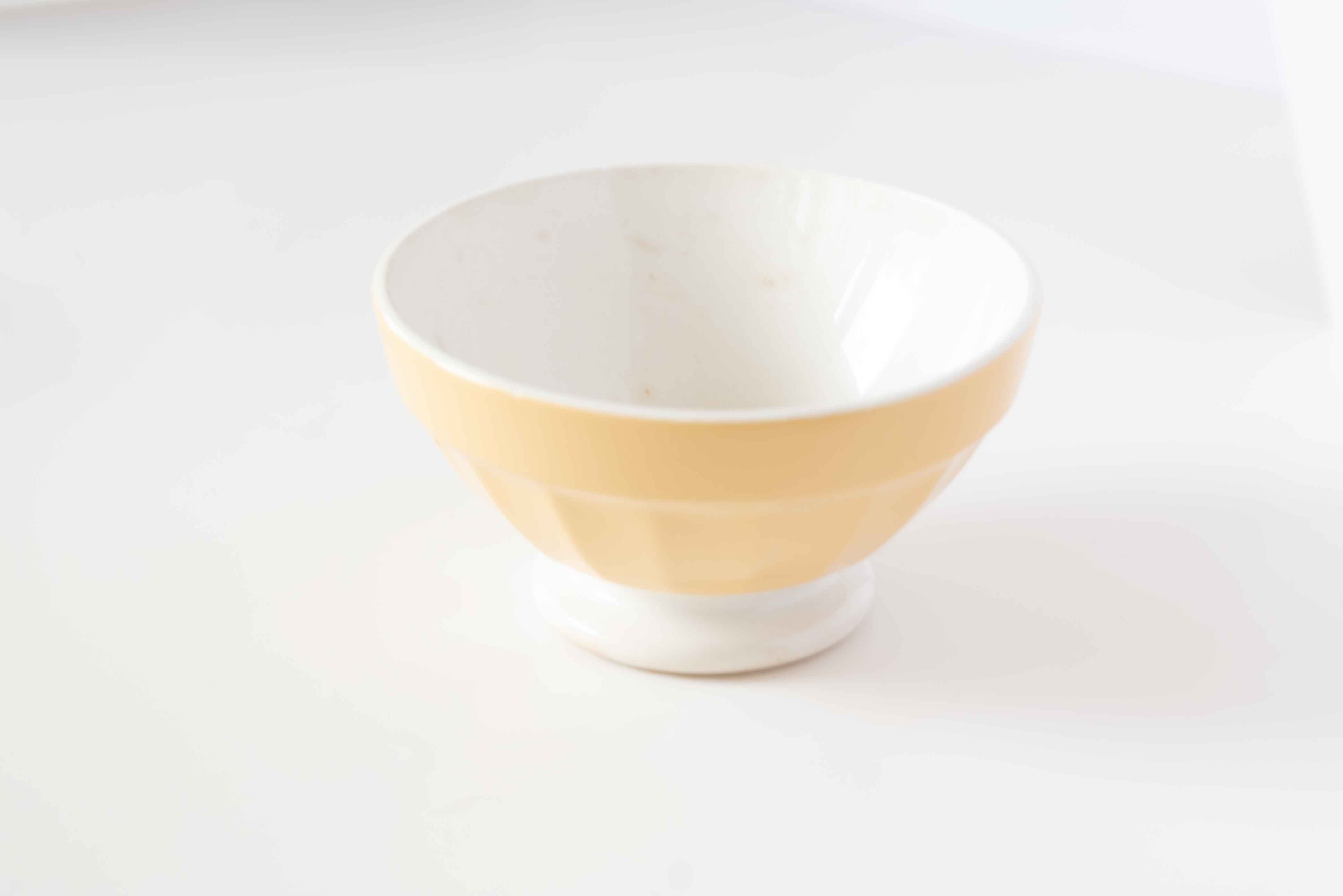 DIGOIN (ディゴアン)小さなサイズ イエローのシンプルなラインのカフェオレボウル