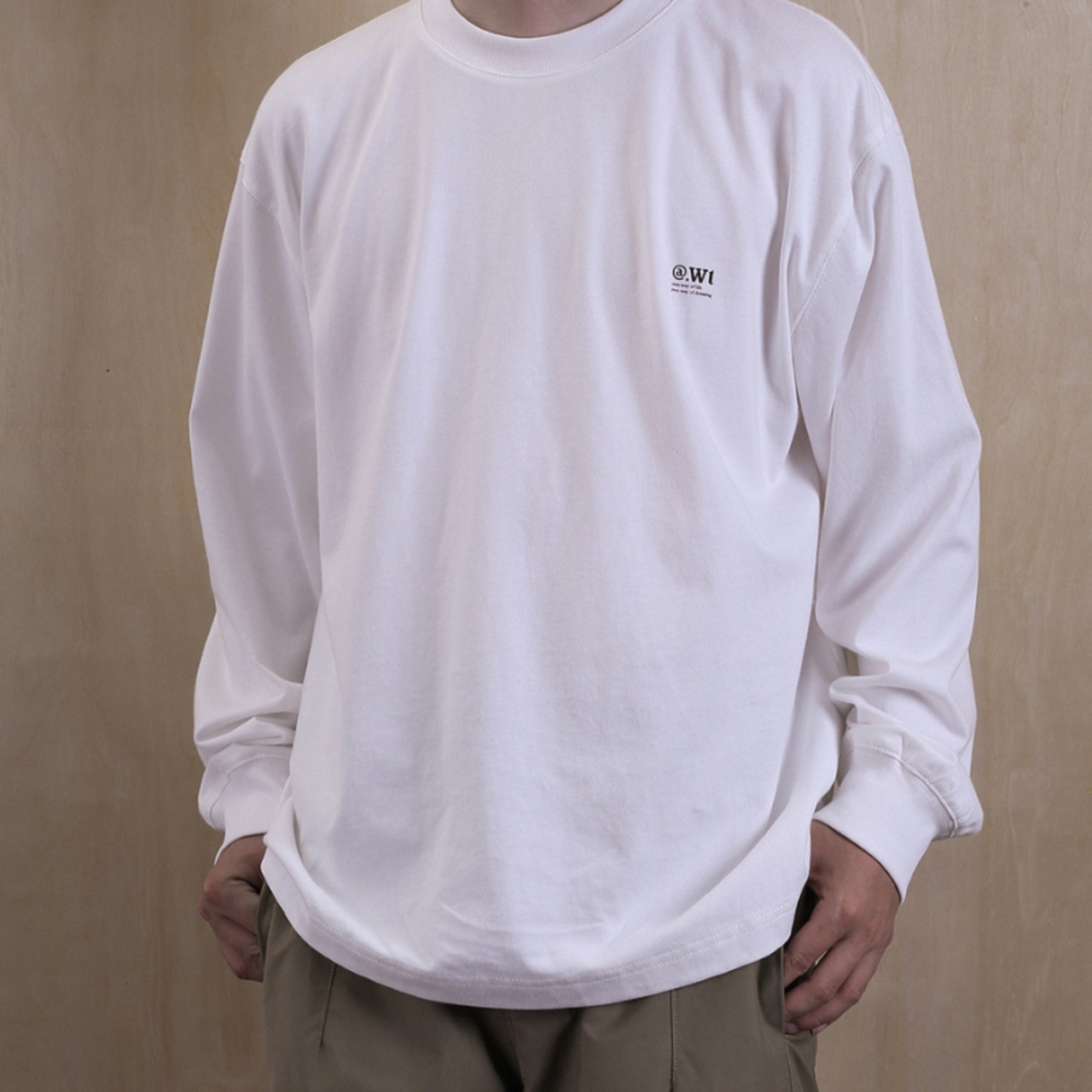 ロゴラウンドネックルーズロングTシャツ　0809