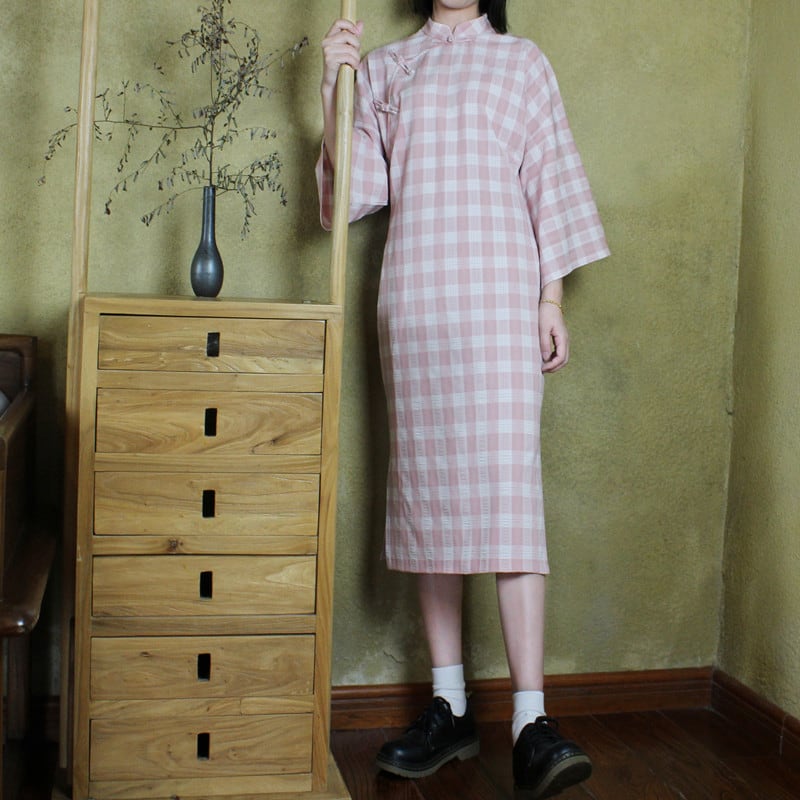 チャイナ風ワンピース 改良唐装 改良漢服 チャイナ風服 中華服 改良型チャイナドレス 普段着 女子会 同窓会 二次会 普段着 S M L ロング丈 民国風 ピンク さっぱりイメージ チェック柄 Elegant チャイナ風ワンピース 改良唐装 改良漢服 チャイナ風服 中華服 改良型チャイナドレス 普段着 女子会 同窓会 二次会 普段着 S M L ロング丈 民国風 ピンク さっぱりイメージ チェック柄 Elegant