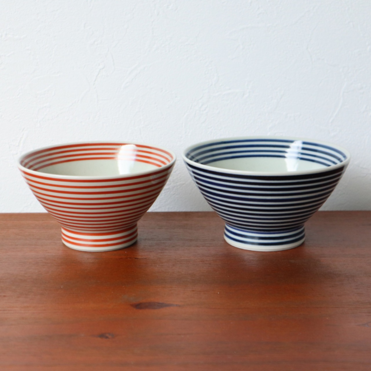 波佐見焼　広東碗　お茶碗（藍駒大・朱駒小）9-169