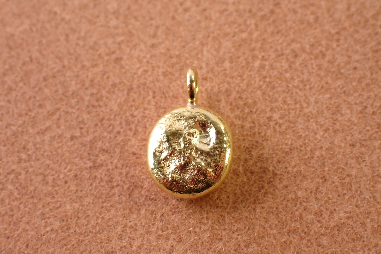 ロンドンブルートパーズペンダントトップ ブラス(真鍮) [D11‐82]