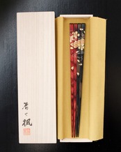よりそい箸　桜と筏高台寺蒔絵｜花筏の美を描いた高級箸