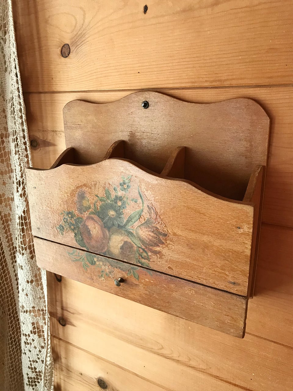 木製 壁つけラック 花のイラスト | Brocante de La Cocotte （フランス