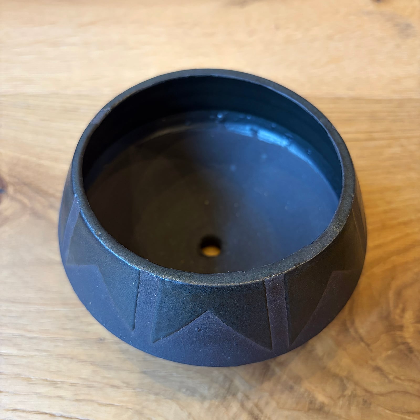 bkb ceramics planter_black | millvalley